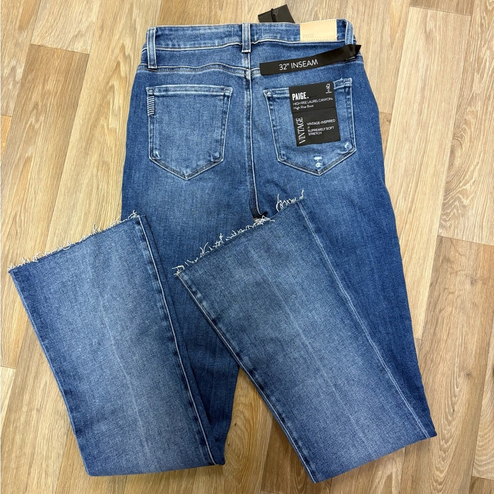 NWT - Paige Laurel Canyon High-Rise Jeans - Size 27 - Picture 3 of 3